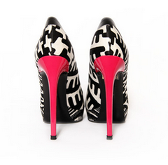 BLACK & WHITE PUMP